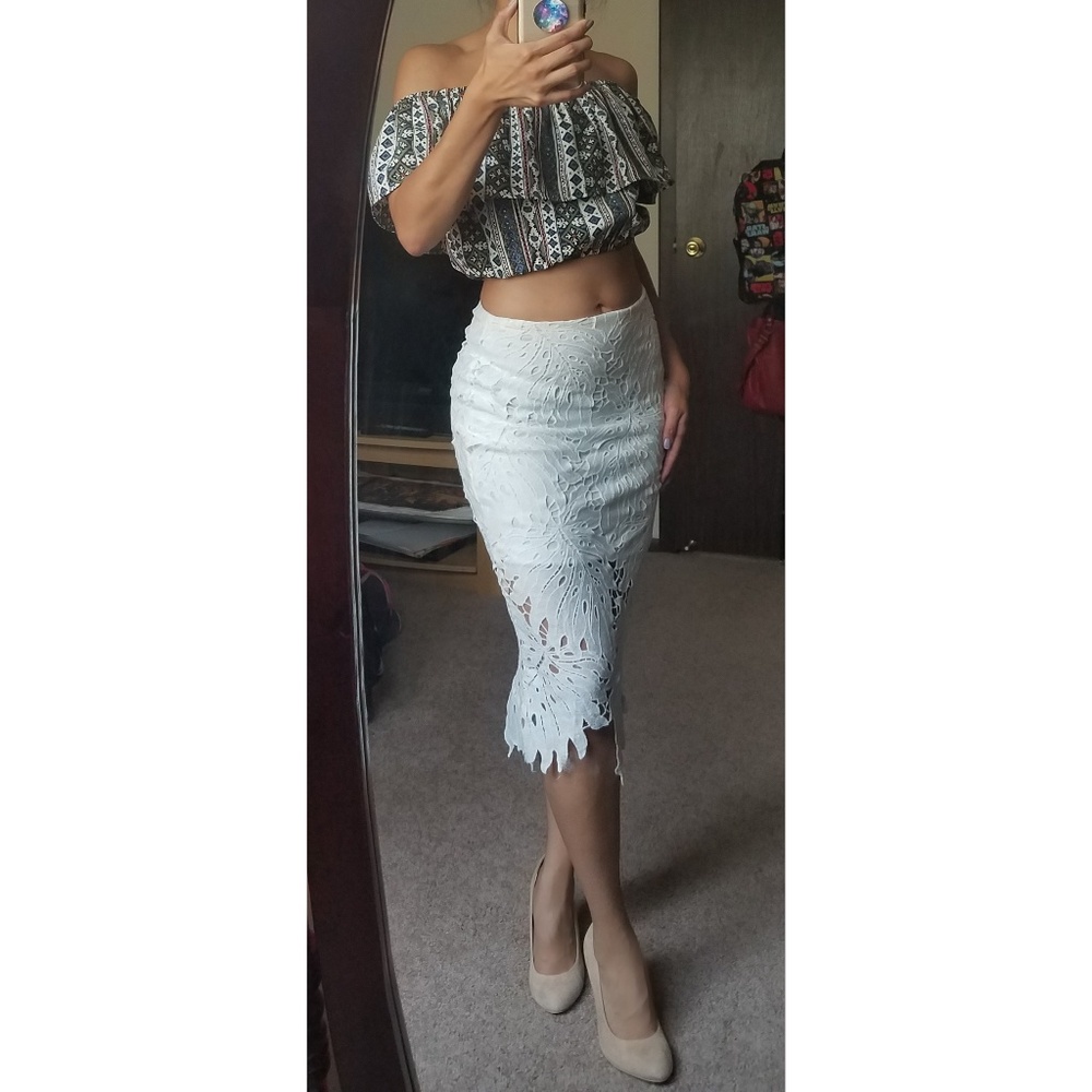 SOLD!! Missguided White Lace Midi Skirt